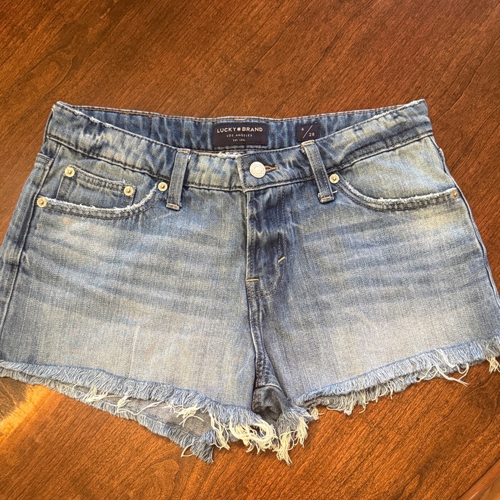 Lucky Brand Light Blue Denim Frayed Hem Cutoff Shorts Size 6